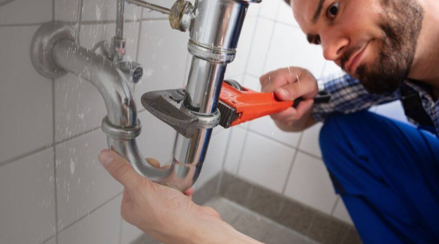 Professional same day plumber services in Surrey, ND